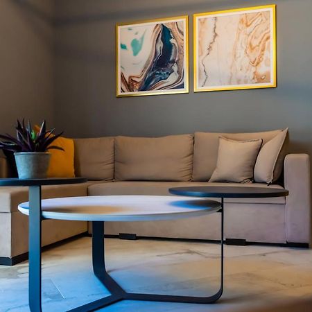 Cozy Modern Apartment Inside The City Center Tessalónica Exterior foto