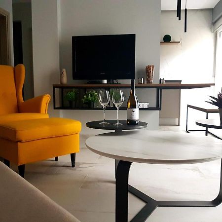 Cozy Modern Apartment Inside The City Center Tessalónica Exterior foto