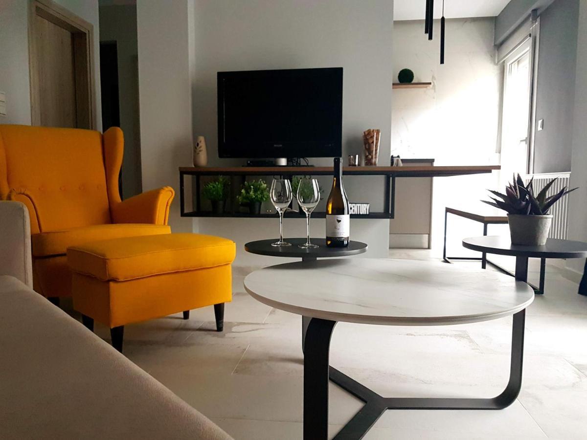 Cozy Modern Apartment Inside The City Center Tessalónica Exterior foto